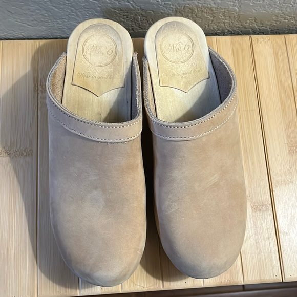 No. 6 Bone Clog Heels 39 Suede Beige Tan Color - Picture 3 of 12